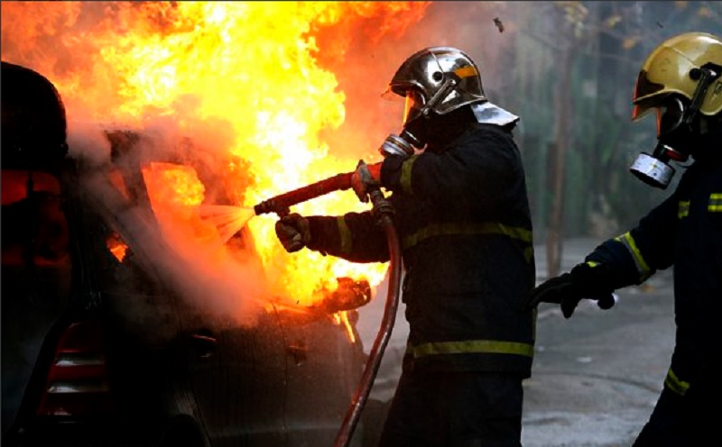 Νέες φωτιές σε αυτοκίνητα – Κάηκαν οχήματα στα νότια προάστια
