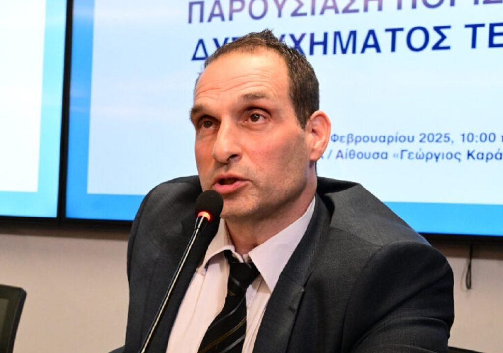 Γκαζάκια έξω από το σπίτι του πρώην προέδρου του ΕΟΔΑΣΑΑΜ, Χρήστου Παπαδημητρίου
