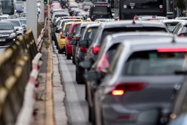 Κίνηση τώρα στην Αττική: Σοβαρά προβλήματα σε Κηφισό, Κηφισίας και Μεσογείων (Βίντεο)