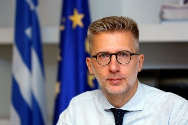 Σκέρτσος: Θα μπορούσαμε να σκεφτούμε ποσοστώσεις στα εκλογικά ψηφοδέλτια για τους νέους