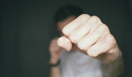 Πάτρα: Ανήλικοι έδωσαν ραντεβού για ξύλο στο λιμάνι – Στο νοσοκομείο ένας 17χρονος