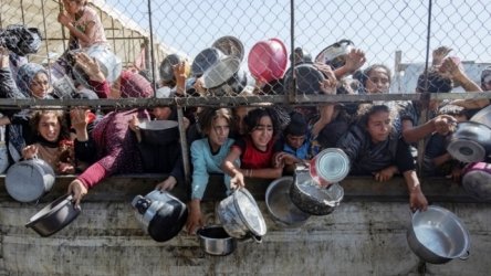 Γάζα: Ίδρυμα υποστηριζόμενο από τις ΗΠΑ και το Ισραήλ κλείνει τα κέντρα του για τη διανομή βοήθειας μετά από τραγικά επεισόδια με νεκρούς