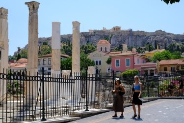 Καιρός: Στο «κόκκινο» η θερμοκρασία τη Δευτέρα του Αγίου Πνεύματος – Πού θα έχει 37 βαθμούς