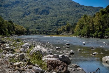 Άρτα: Ανέκτησαν τις αισθήσεις τους τα παιδιά που παρασύρθηκαν στον Άραχθο – Είχαν πάει για μπάνιο με την παρέα τους