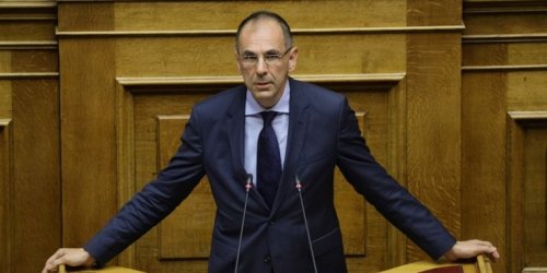 Γεραπετρίτης στη συζήτηση για το Σύνταγμα: “Η συναίνεση φέρει πολλαπλασιαστικό αποτέλεσμα και μας το απέδειξε και η αναθεώρηση του 2001”