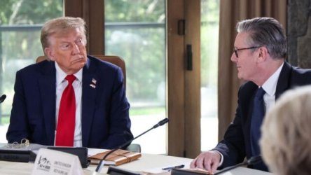 G7: Στάρμερ και Τραμπ υπέγραψαν συμφωνία για τους δασμούς