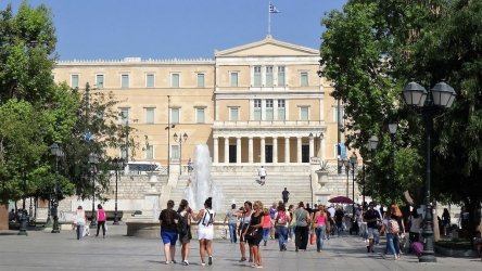 Αποκαλύψεις ΙΝΕ/ΓΣΕΕ στο παιχνίδι «πλούσιοι και φτωχοί» – Τρόμαξαν ΤτΕ και… ΣΕΒ