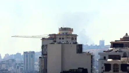 Σε κρίσιμη καμπή η Μέση Ανατολή εν αναμονή των αποφάσεων Τραμπ: Νέες εκατέρωθεν επιθέσεις μεταξύ Ισραήλ και Ιράν (Live οι εξελίξεις)