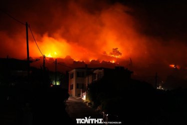 Πύρινη κόλαση στη Χίο: Μαίνεται η μεγάλη φωτιά – Νέο 112 για εκκένωση