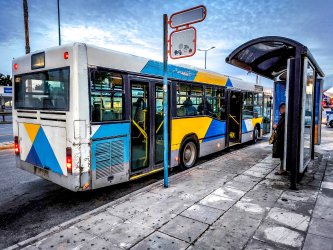 Μπαίνουν κάμερες στα λεωφορεία της Αθήνας: Φωτογραφίες και κλήσεις από Ιούλιο – Οι γραμμές