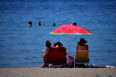 Δείχνει τα δόντια του το κύμα καύσωνα: Σπάει το φράγμα των 40 βαθμών στην Αττική το θερμόμετρο