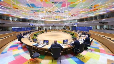 ΕΕ: Συμφωνία των 27 για την παράταση των κυρώσεων στη Ρωσία – Οι 17 “δέσμες” και το… βέτο της Σλοβακίας για την 18η