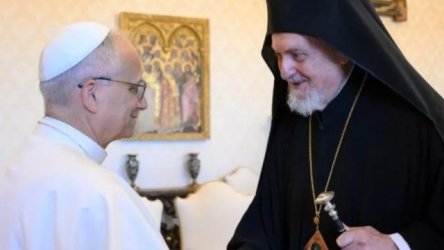 Με τον Πάπα Λέοντα συναντήθηκε αντιπροσωπεία του Οικουμενικού Πατριαρχείου
