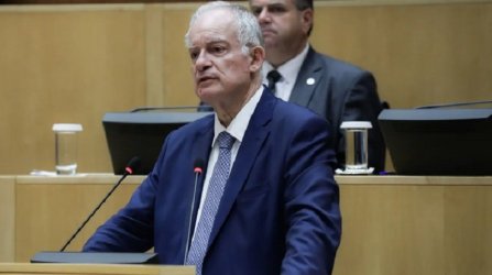 Επιθεώρηση στόλου από τον Πρόεδρο Τασούλα – Ορκωμοσία νέων μελών της κυβέρνησης το πρωί