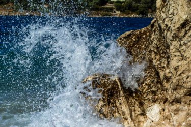 Καιρός: Δευτέρα με 8 μποφόρ σε Κρήτη και Κυκλάδες – Στους 36 βαθμούς η θερμοκρασία