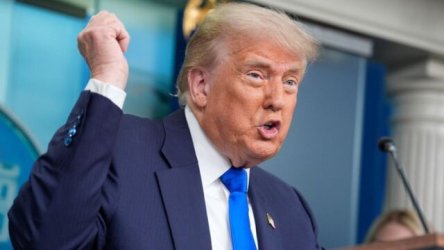 “Αλκατράζ με αλιγάτορες”: Το νέο κέντρο κράτησης μεταναστών στη Φλόριντα εγκαινιάζει ο Τραμπ