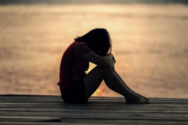 «Τι να σου πω μαμά, ότι με βίασαν;» – Όσα κατέθεσε η 14χρονη από τον Πειραιά στην Αστυνομία