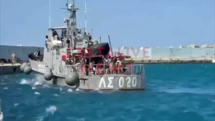 Κρήτη: Βίντεο με την «απόβαση» μεταναστών και προσφύγων στο Ηράκλειο