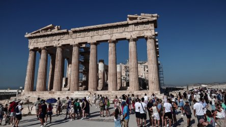 Ο καύσωνας βάζει «λουκέτο» στην Ακρόπολη – Οι ώρες