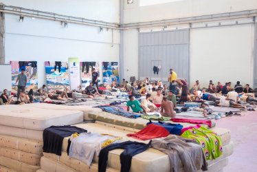 Ασφυκτική η κατάσταση στην Αγιά Χανίων με 850 μετανάστες – «Το κέντρο αντέχει ελάχιστους ακόμα»