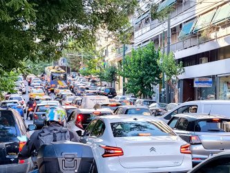 Κυκλοφοριακός εφιάλτης στην Αθήνα – «Θα διπλασιαστούν οι χρόνοι μετακίνησης σε 5 χρόνια»