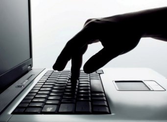 Ερευνες της Οικονομικής Εισαγγελίας για V+O και «Ομάδα Αλήθειας»