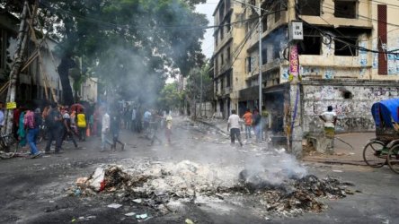 Μπανγκλαντές: Τέσσερις νεκροί σε συγκρούσεις στη Γκοπαλγκάνζ – Υποστηρικτές της Χασίνα εναντίον αντικυβερνητικών