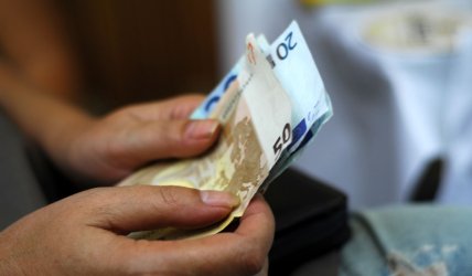 Η «λυπητερή» για μισθωτούς και συνταξιούχους