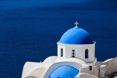 Τουρίστριες κατακεραυνώνουν τη Σαντορίνη: «Βρωμιά και χάος, ήταν απάτη»