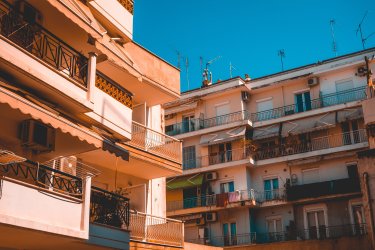 Πιο εύκολη η έξωση ενοικιαστή από το 2026 – Τι πρέπει να ξέρετε για τη νέα ρύθμιση