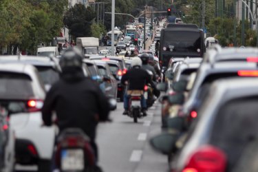 Κλειστή η λεωφόρος Συγγρού στο ύψος της Καλλιρρόηςλόγω τροχαίου