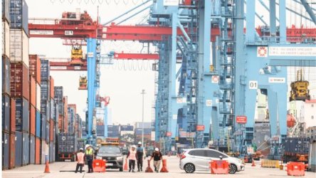 Τραμπ: Επιβάλλει 50% δασμούς στις εισαγωγές από τη Βραζιλία από 1η Αυγούστου