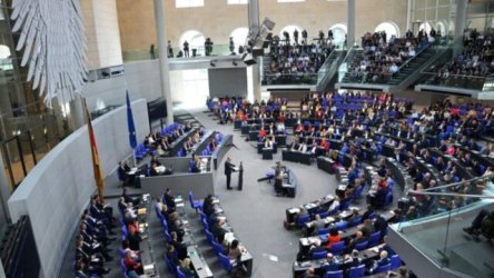 Γερμανία: Πρώην βουλευτής καταδικάστηκε για το σκάνδαλο “Caviargate” – Χαλιά, χαβιάρι και ακριβά ξενοδοχεία στο “μενού”