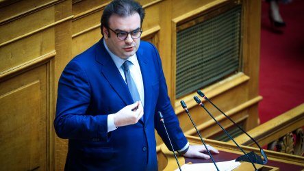 «Έκλεισε» η εξαγορά του Χρηματιστηρίου από την Euronext – Πιερρακάκης: «Η ελληνική οικονομία εμπνέει εμπιστοσύνη»