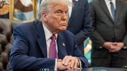 Τραμπ: Διπλασιασμός των δασμών στην Ινδία στο 50% επειδή εισάγουν ρωσικό πετρέλαιο – “Τροφοδοτούν τη μηχανή του πολέμου”