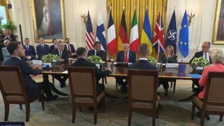 Live: “Μίλησα με τον Πούτιν και κανονίζουμε τριμερή συνάντηση”, ανάρτηση Τραμπ στο Truth Social – Για “κατάπαυση του πυρός” μίλησε ο Μερτς – Ολοκληρώθηκαν οι συνομιλίες στο Λευκό Οίκο