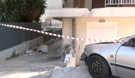 «Σοκ στον Παπάγο: Λεωφορείο «καρφώθηκε» σε πολυκατοικία – Οι κάτοικοι νόμιζαν ότι ήταν σεισμός!»