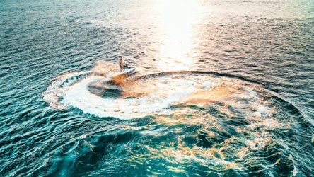 «Σοκαριστική Σύγκρουση Jet Ski με Φουσκωτό στην Κέρκυρα: Τραυματισμένος 11χρονος»