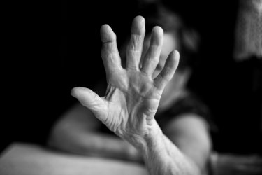 Ηλεία: 22χρονος βίασε 66χρονη – Επικαλέστηκε συναισθηματική φόρτιση επειδή τον χώρισε η κοπέλα του
