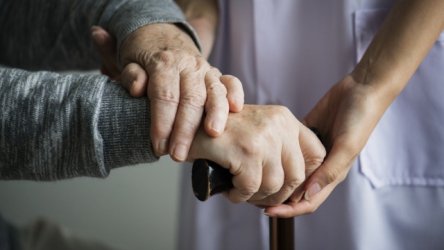 Βέλγιο: Επιδημία E.coli σε οίκους ευγηρίας, τέσσερις ηλικιωμένοι νεκροί