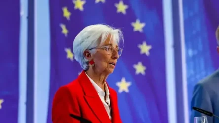 Λαγκάρντ για Γαλλία: Η πτώση οποιασδήποτε κυβέρνησης στην Ευρωζώνη θα ήταν “ανησυχητική”