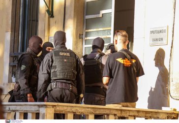 Κρήτη: Προθεσμία 48 ωρών πήραν οι συλληφθέντες – Υπόσχονταν και ευνοϊκές συνθέσεις σε δικαστήρια
