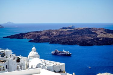 Σαντορίνη: Τραυματίστηκε 27χρονος που έκανε wakeboarding – Τι είναι το συγκεκριμένο θαλάσσιο σπορ