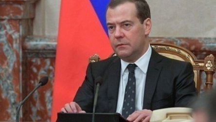 Απειλές Μεντβέντεφ: Η Ρωσία μπορεί να κατασχέσει βρετανικά περιουσιακά στοιχεία και να καταλάβει περισσότερη ουκρανική γη