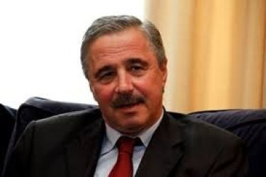 Μανιάτης: Να σταματήσουν να μιλούν δημόσια για το GSI Ελλάδα-Κύπρος