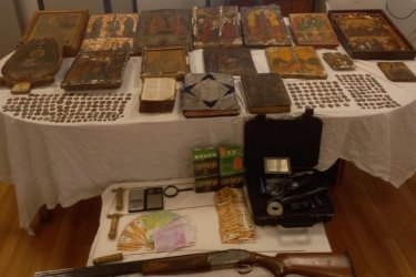 Μέγα Σπήλαιο: Αυτές είναι οι εικόνες που θα πουλούσε ο ηγούμενος της Μονής