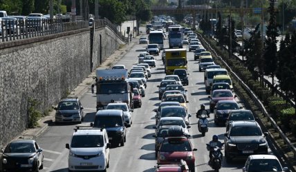 Κίνηση στους δρόμους: Μποτιλιάρισμα σε Κηφισό, Κηφισίας, Ποσειδώνος – Καθυστερήσεις στην Αττική Οδό