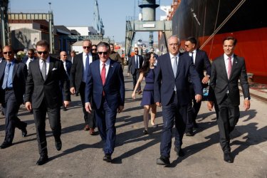 Θεοδωρικάκος: Στρατηγική συνεργασία με τις ΗΠΑ και στη ναυπηγική βιομηχανία