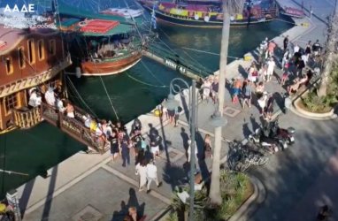 «Κρουαζιέρα» στην Κω πήγαν ελεγκτές της ΑΑΔΕ: Έγιναν τουρίστες και μοίρασαν πρόστιμα – Βίντεο