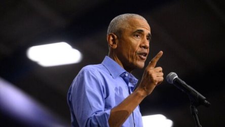 Προειδοποίηση Ομπάμα: “Πολιτική κρίση που δεν έχουμε ξαναδεί” απειλεί τις ΗΠΑ μετά τη δολοφονία του Τσάρλι Κερκ